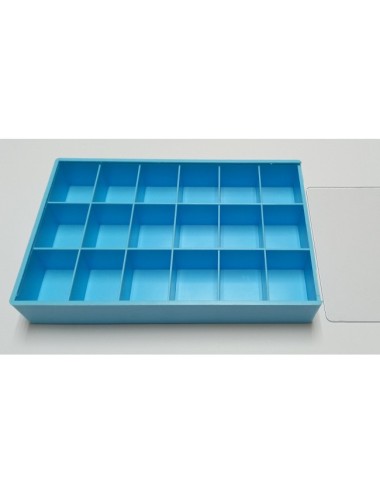 CAJA AZUL 18 HUECOS PLASTICO